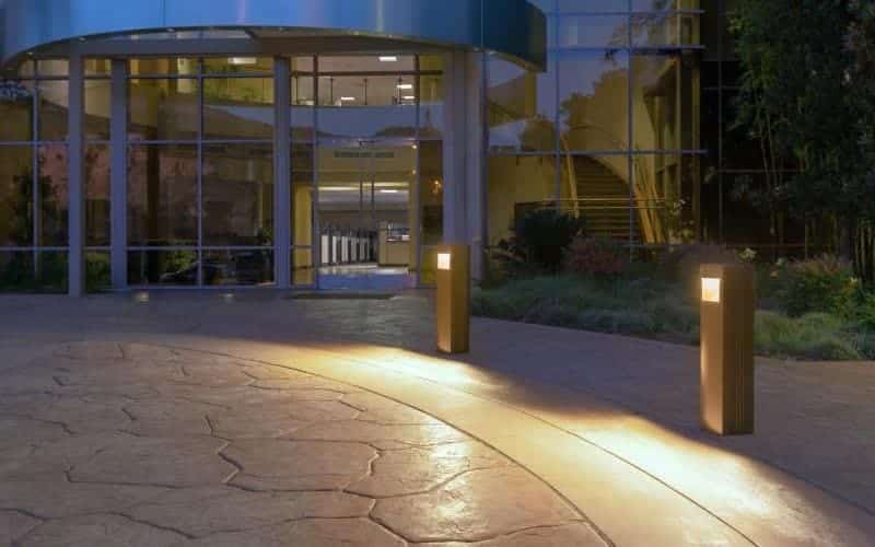 Outdoor lighting contractors near me